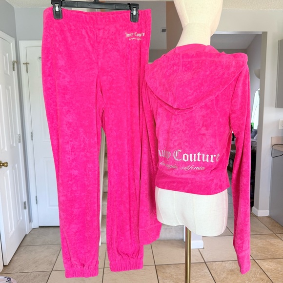 New Juicy Couture Pink terry Tracksuit size medium - Picture 1 of 4